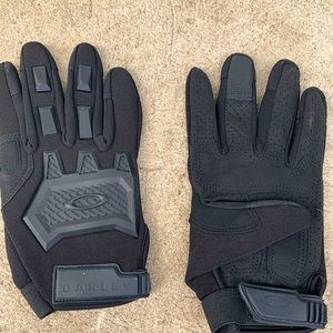 Oakley tactical work gloves